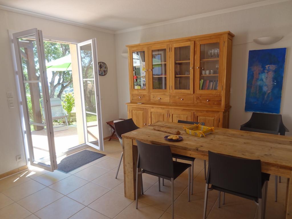 Villa Les Coralines Ле Исамбр Стая снимка